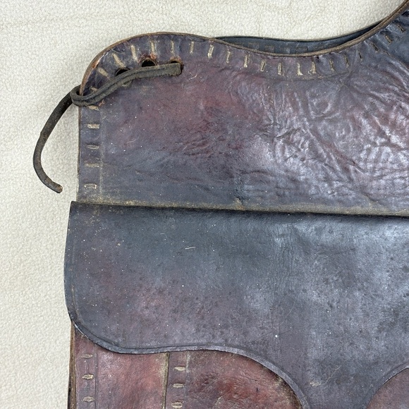 Antique 1900 - 1915 Navajo Native Western‎ Leather Saddle Bags Handmade - Picture 3 of 11